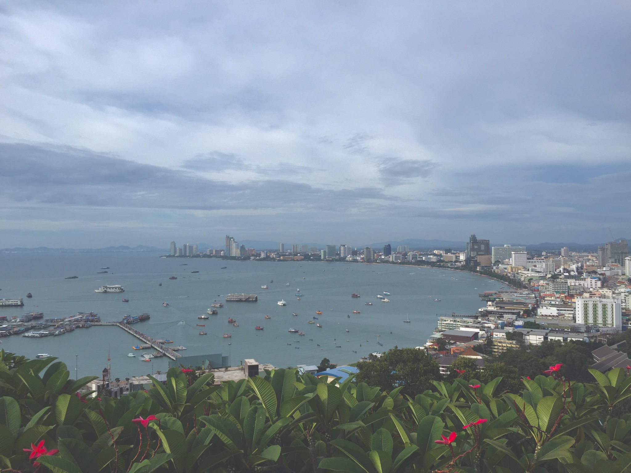 Pattaya City - Thailand! Where The Girls And Ladyboys Are